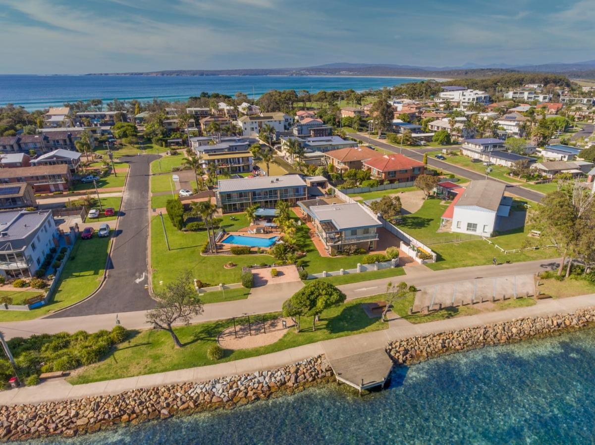 The Retreat Lakeside Merimbula Exterior photo