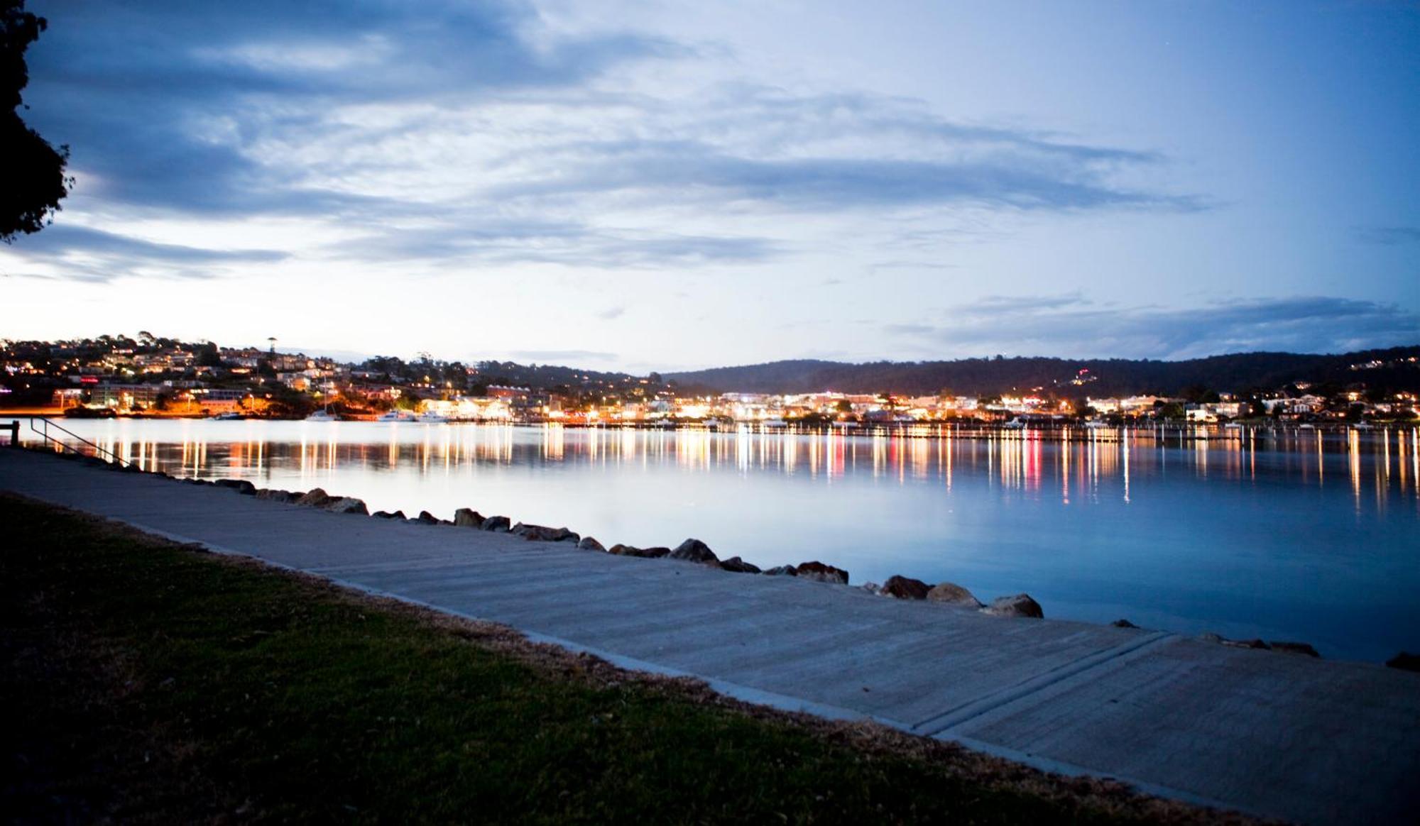 The Retreat Lakeside Merimbula Exterior photo